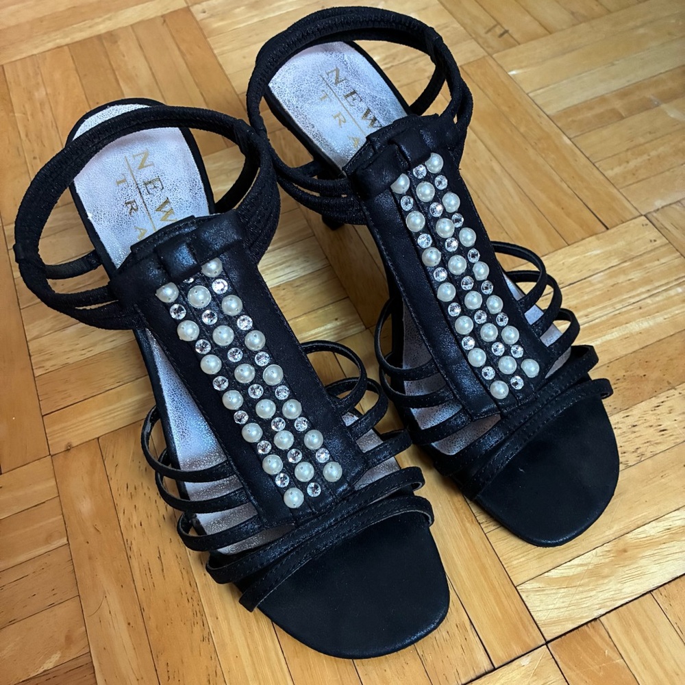 New York Transit Strappy Heels Sandals Pearls Rhinestones Black Bow Women's 7.5
